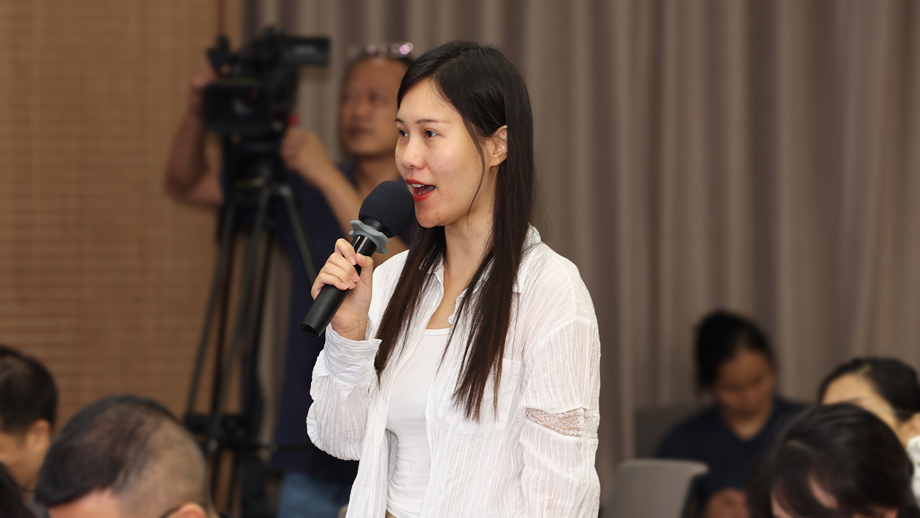 香港商报记者.jpg