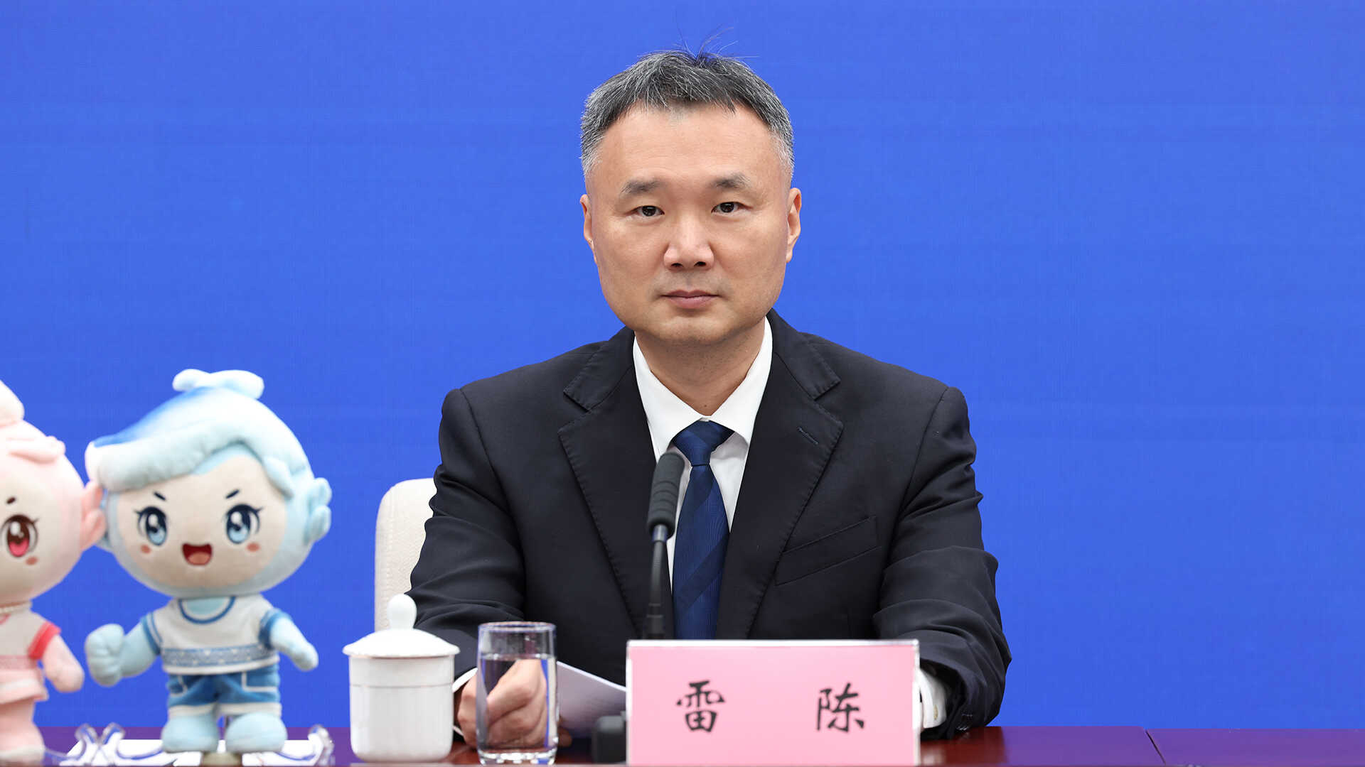 雷陈.jpg